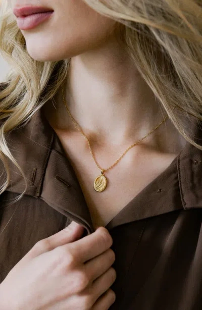 Vincero Victory Wings Pendant Necklace In Gold