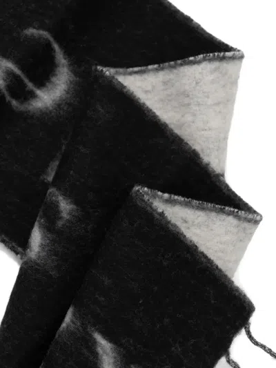 Kate Spade Logo-embellishment Fringed-edges Scarf In Black