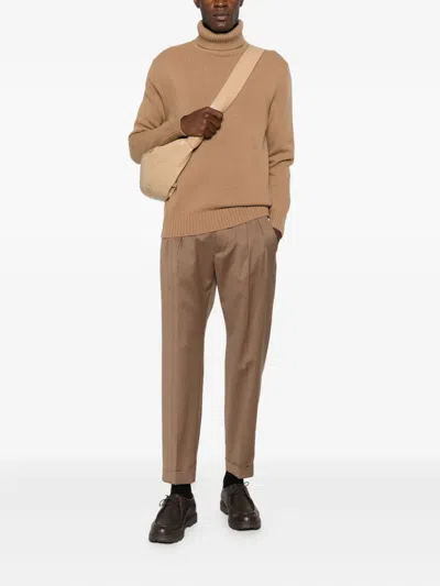 Seven Gauge Timeless Camel Knit Sweater With Smooth Texture In Nude