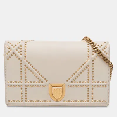 Pre-owned Dior Ama Wallet On Chain In White