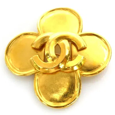 Pre-owned Chanel Metal Brooch () In Gold