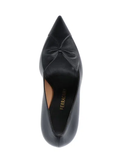 Ferragamo Stylish Pumps With Pointed Toe And Bow In Black