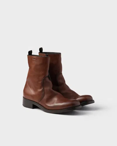 Prada Mens Leather Boots Round Toe Design In Brown