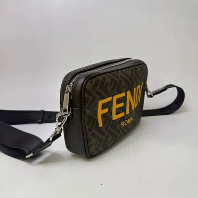 Fendi Women Pre-loved Bag Very Good Condition In Metallic