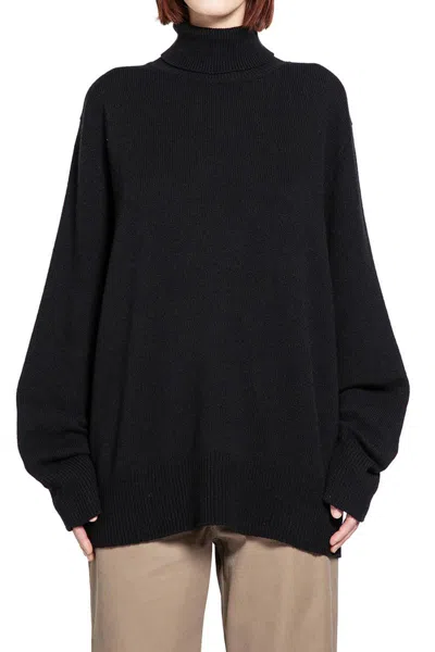 The Row Knitwear In Black