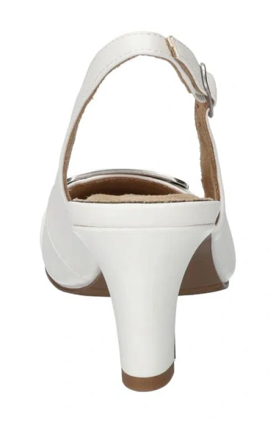 Easy Street Sway Slingback Pump In White