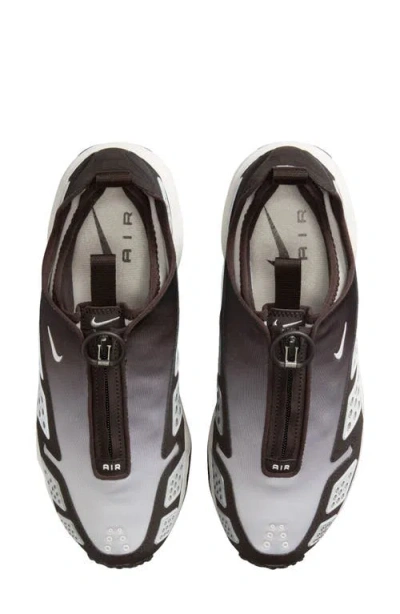 Nike Air Max Sndr Zip Trainers In Gray