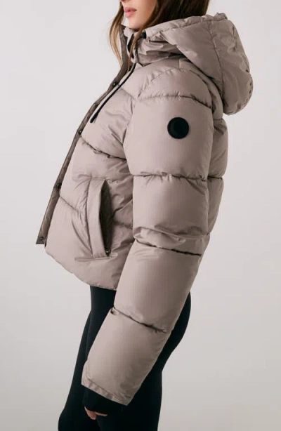 Lole London Waterproof 700 Fill Power Hooded Down Crop Puffer Jacket In Gray