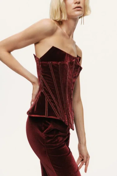 Nocturne Structured Velvet Strapless Bustier In Burgundy