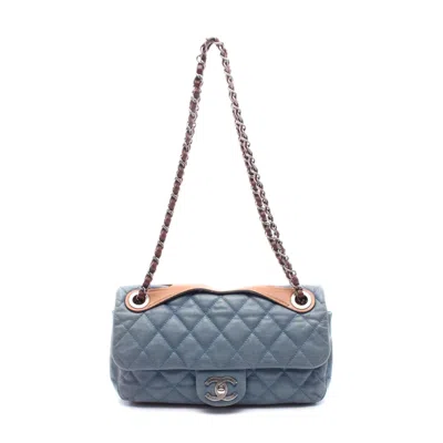 Pre-owned Chanel Matelasse Leather Shoulder Bag In Blue