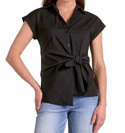 Elan Ali Blouse In Black In Black