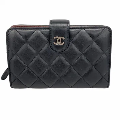Pre-owned Chanel Leather Wallet (bi-fold) () In Black