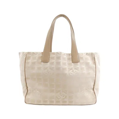 Pre-owned Chanel Nylon Handbag () In Sand