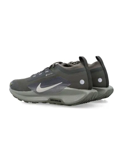 Nike Reactx Pegasus Trail 5 Gtx Sp Sneakers In Gray
