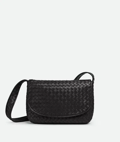 Bottega Veneta Black Veneto Flap Messenger Bag In Black