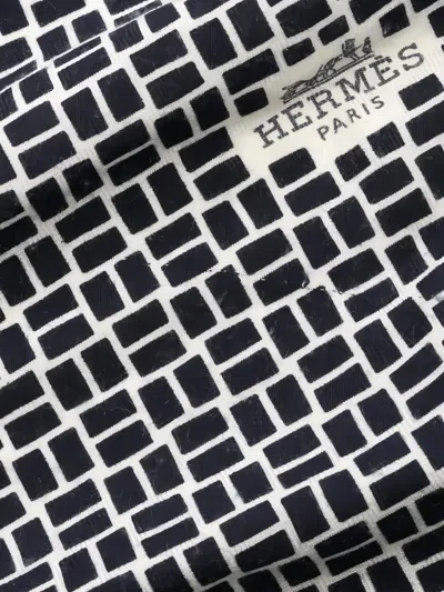 Pre-owned Hermes 2000s Losange Gm Scarf In Black