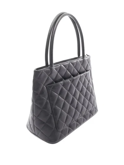 Pre-owned Chanel 2000-2002 Quilted Tote Bag In Black