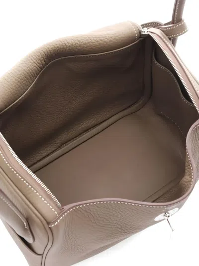 Pre-owned Hermes 2024 Lindy 26 Etoupe Tote Bag In Brown