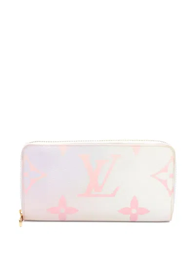 Pre-owned Louis Vuitton 2010s Monogram Zip Wallet In White