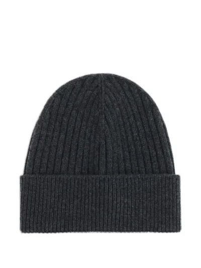 Moncler Ribbed Logo-patch Beanie Hat In Gray