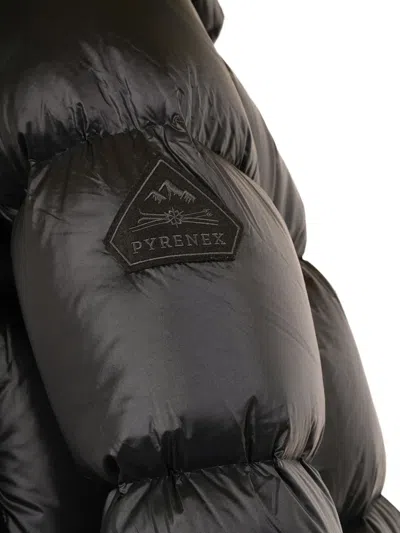 连帽领羽绒外套