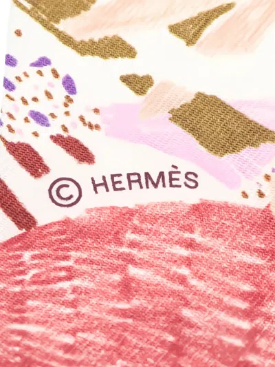 Pre-owned Hermes 2010 Chacun Fait Son Nid Ribbon Scarf In Neutral