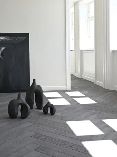 101 Copenhagen Small Ni Abstract-shape Vase (30cm X 22cm) In Black