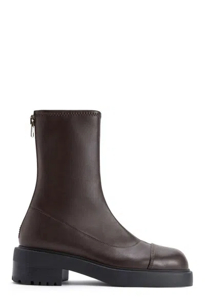 Giuseppe Zanotti Junney Zip-detail Ankle Boots In Black