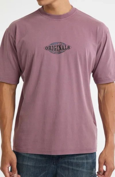 Guess Originals Globe Graphic T-shirt In Purple