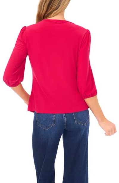Cece Twist Keyhole Top In Red