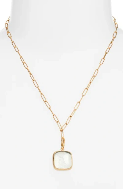 Soko Umbo Square Charm In Gold