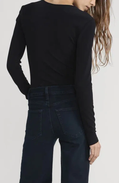 Frame The Keyhole Long Sleeve Top In Black