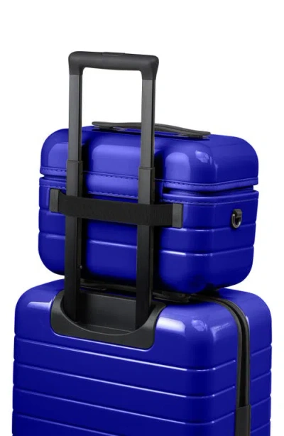Away The Train Case In Blue