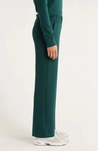 Mpg Dreamweave Relaxed Straight Leg Pants In Green