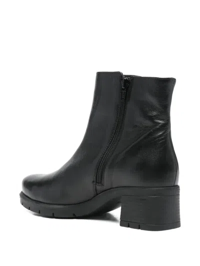 Ara Prag St Block Heel Boot In Black