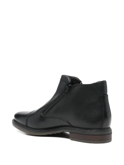 Bugatti Zip Chelsea Boots In Black
