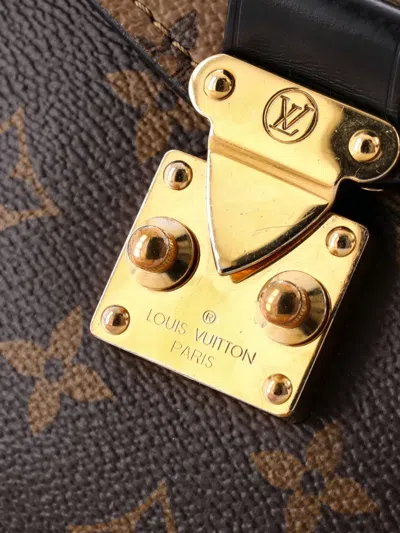 Pre-owned Louis Vuitton Pochette Metis Reverse Monogram Canvas Crossbody Bag