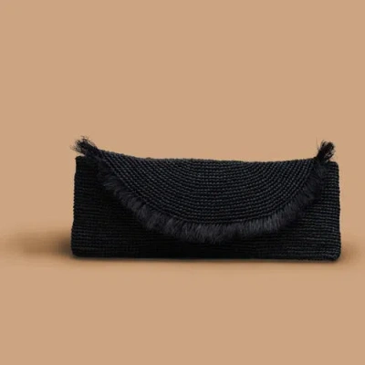 Indego Africa East West Clutch In Black