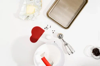 Cuisipro 5.25 Inch Deluxe Pastry Blender, Red In Red