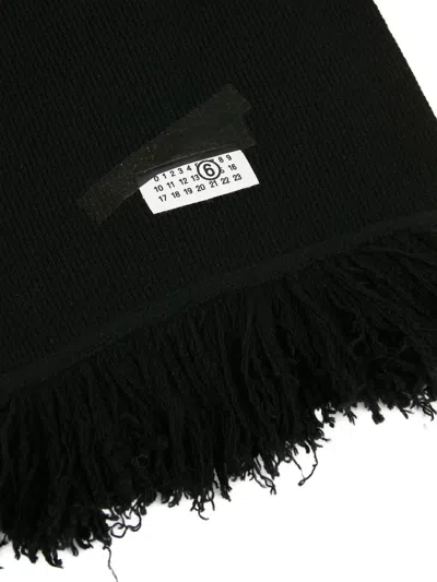 Mm6 Maison Margiela Fringed Wool Scarf With Logo Patch In Black