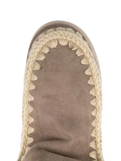 Mou Bounce Round-toe Boots In Brown