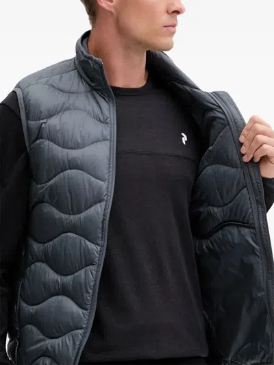 Peak Performance Helium Quilted-zip Gilet In Blue