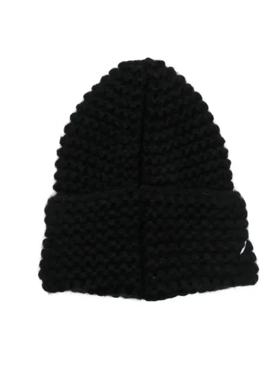 Moschino Logo-embroidered Beanie In Black