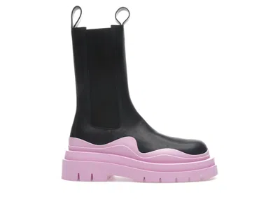 Pre-owned Bottega Veneta Tire Chelsea Boot (women's) Sneakers In Black/gloss