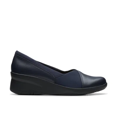 Clarks Suttyn Walk In Blue Leather In Blue