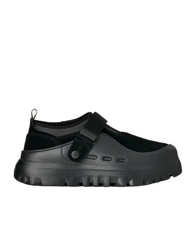 Ugg Peakmod Strap Platform Boots In Black