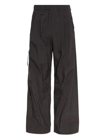 Issey Miyake Zip-detail Pants In Black