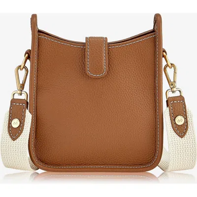 Gigi New York Ellie Crossbody In Brown