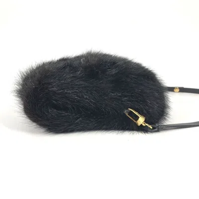 Pre-owned Louis Vuitton Black Pochette Shoulder Bag ()