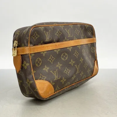 Pre-owned Louis Vuitton Brown Clutch Bag ()